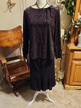 Notations Sparkling Black Velvet Skirt Set